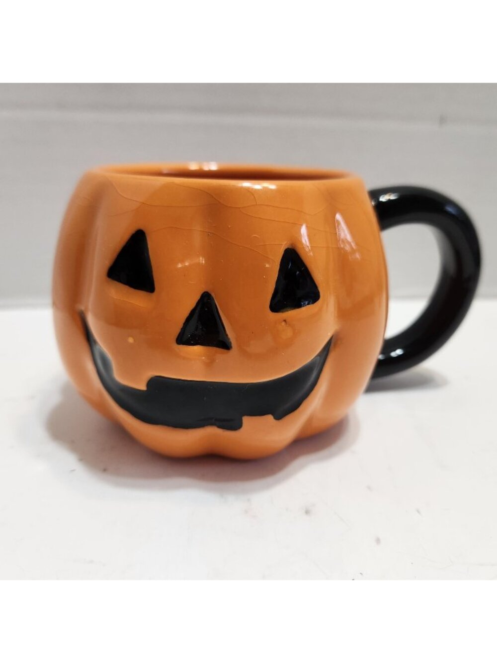 Hyde & Eek! Pumpkin Face Ceramic Mug 3.5" Dishwasher & Microwave Safe